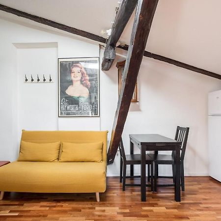 La Mansarda Di Via Zamboni By Wonderful Italy Apartment โบโลญญา ภายนอก รูปภาพ