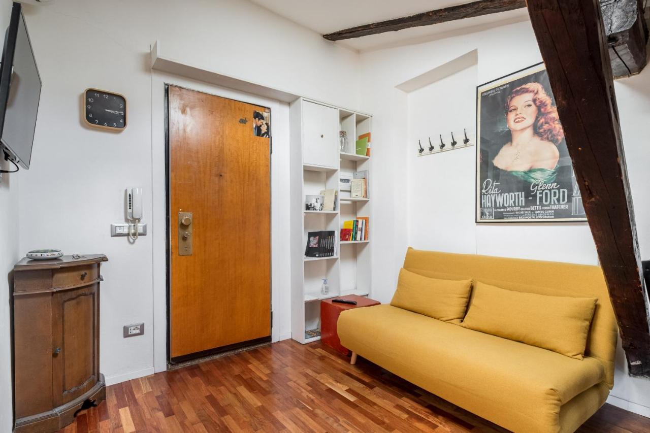 La Mansarda Di Via Zamboni By Wonderful Italy Apartment โบโลญญา ภายนอก รูปภาพ