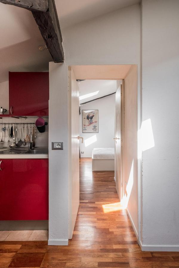 La Mansarda Di Via Zamboni By Wonderful Italy Apartment โบโลญญา ภายนอก รูปภาพ